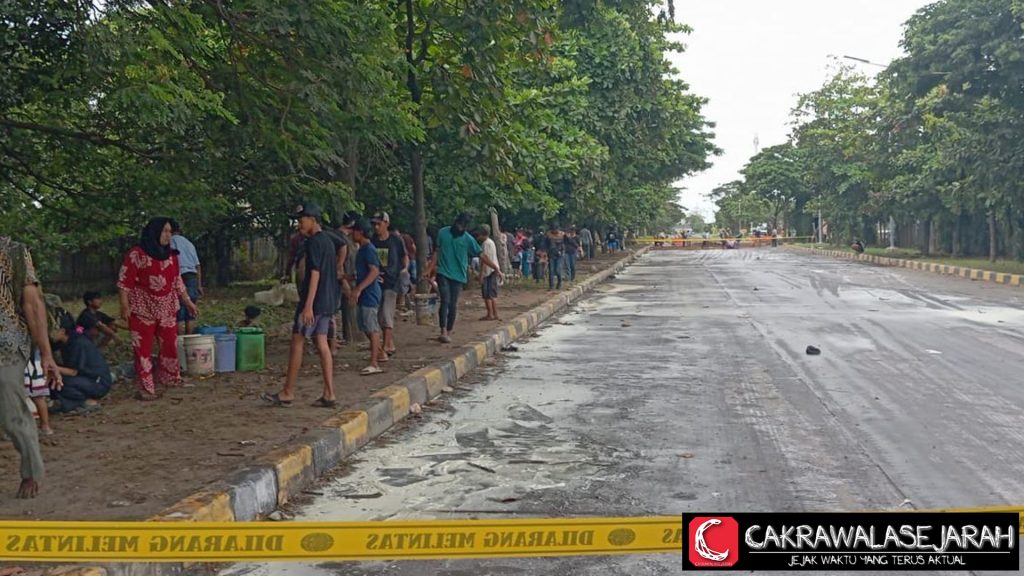 Tragedi Cilincing: Tumpahan Minyak Cemari Laut dan Daratan!