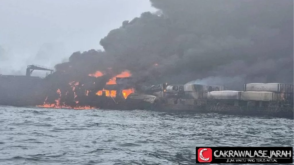 Insiden Laut: Kapal Tanker Menabrak Kargo Militer AS Apa Terjadi?